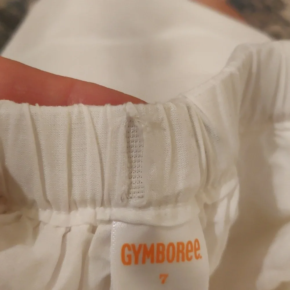 Gymboree white and gold bottom embroidered cotton skirt sz7